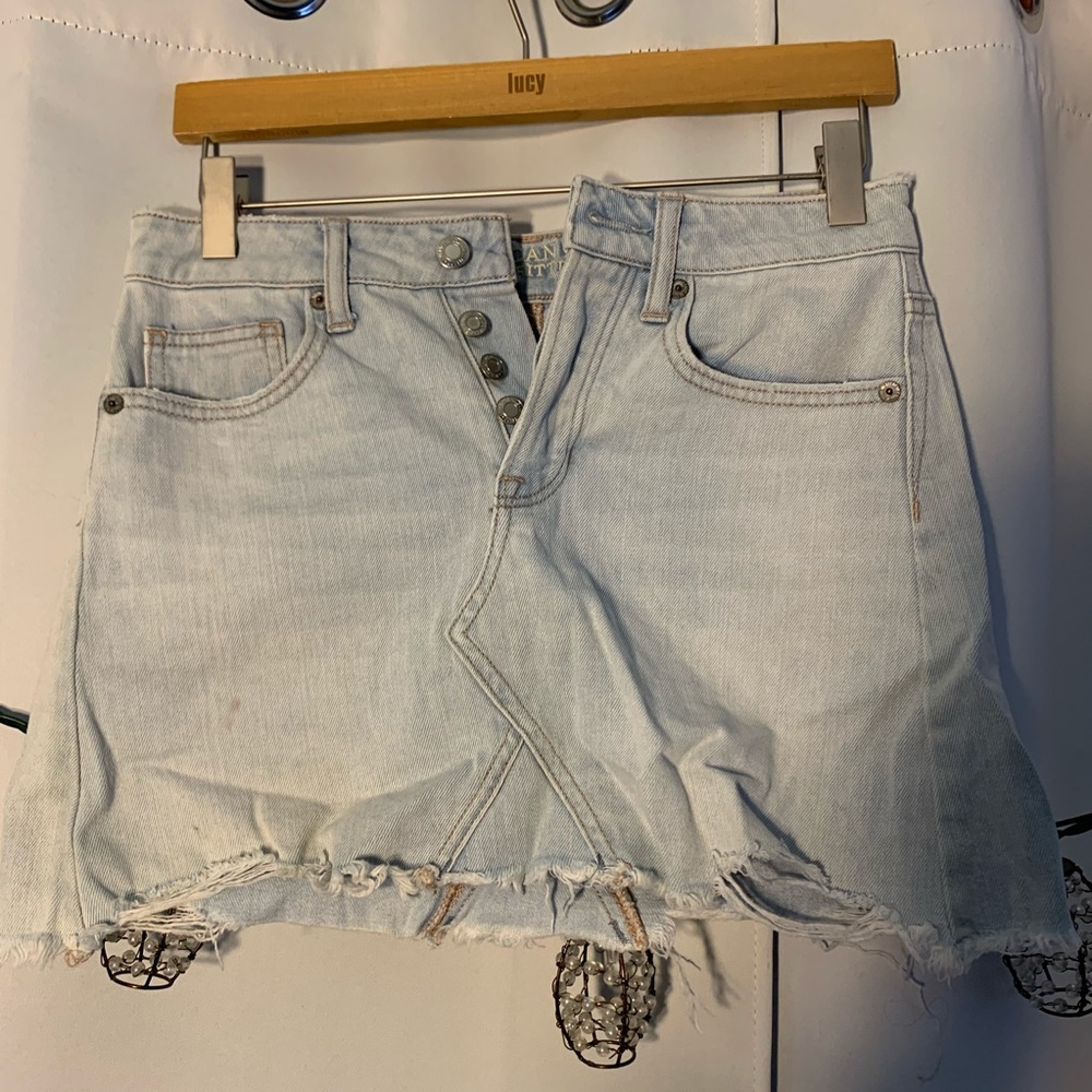 American Eagle light wash denim skirt